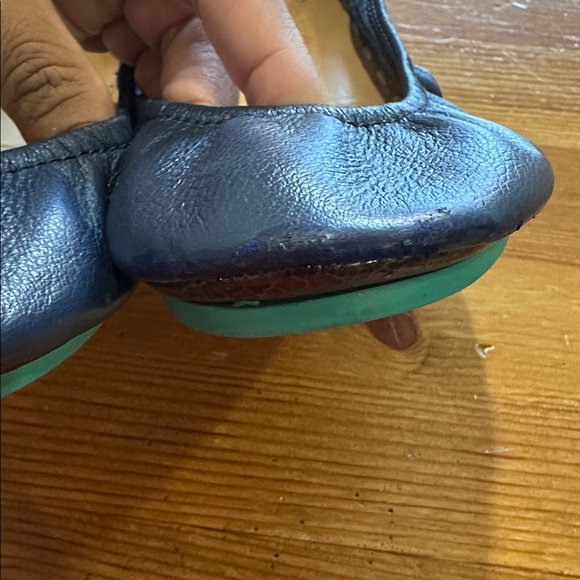 Tieks  by Gavrieli  Chic Blue Leather Ballet Flats size 7 - Picture 2 of 9